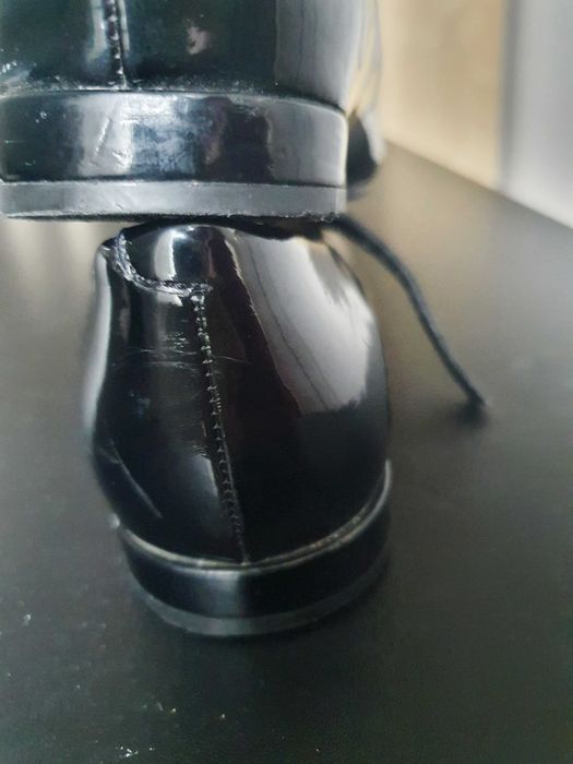 buty czarne lakierki baleriny zapinane Mary–Jan