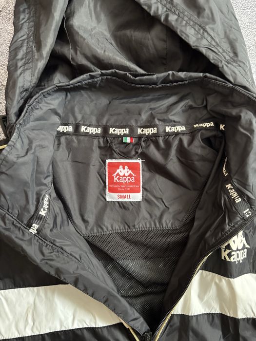 Вітровка Kappa чорна