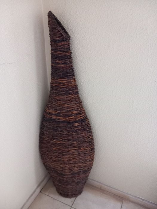 Jarrao alto de vime 1,30cm