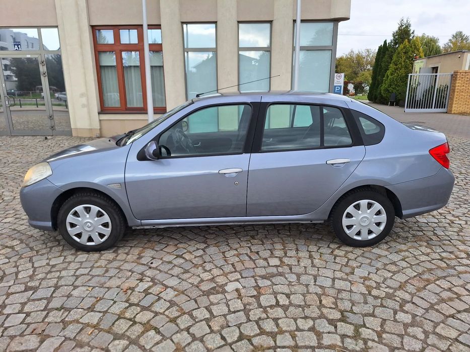 Renault Thalia Renault Thalia 2009