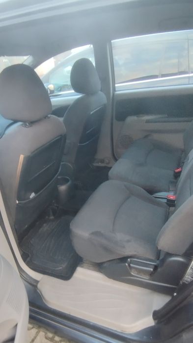 Sprzedaż Mitsubishi Grandis