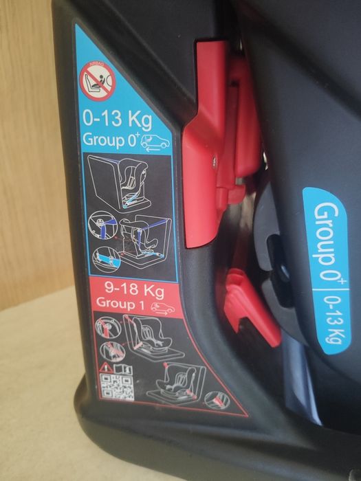 Продам автокрісло Chicco 0–18 кг