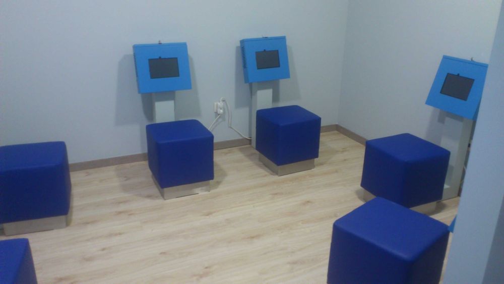 Móveis de Autor / Módulos para exposições, museus, centros educativos