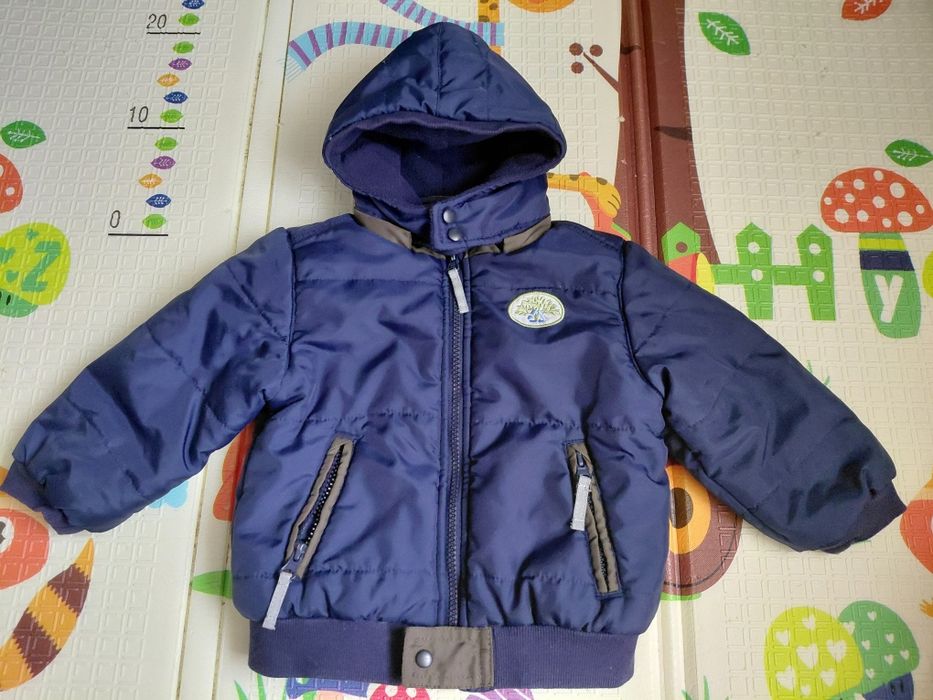 Демісезонна куртка розмір 80