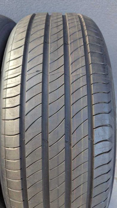 Шини 235/45 R20 100v Michelin Primacy 4