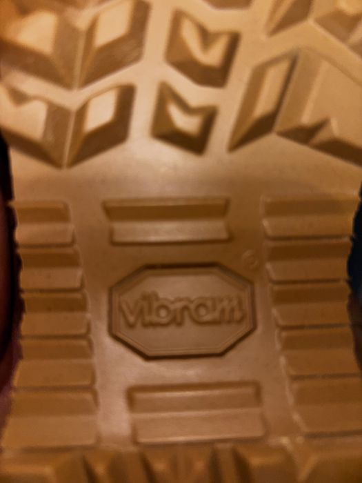 Берцы Vibram женские