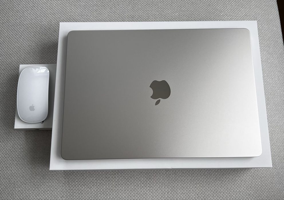 MacBook Air 2025 15,3'' M4 16GB 512GB | złoty | jak NOWY | GRATIS mysz