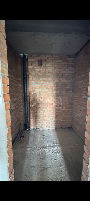 У продажі 2 кімнатна 59 м2 із наповненням, газом на 3 поверсі - вигідна ціна! - Більше