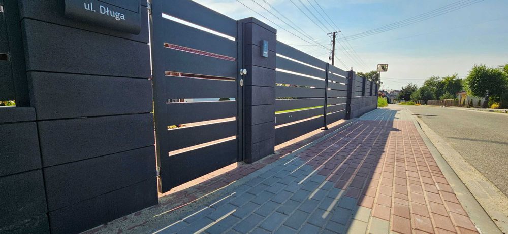 Słup aluminiowy do ogrodzeń 100x100x3x2500 + lakier proszkowy - słupek