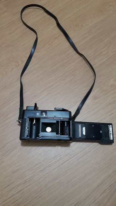 Máquina Fotográfica Yashica MF-2  ( Valor FIXO )