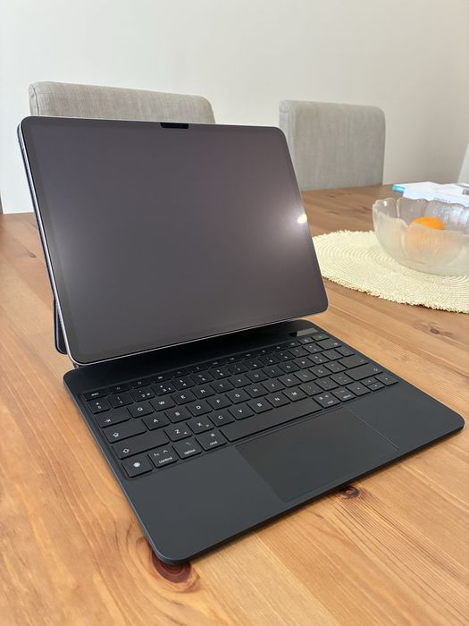 iPad Air 13” M3 — 128GB Wi-Fi — Cinzento Sideral
