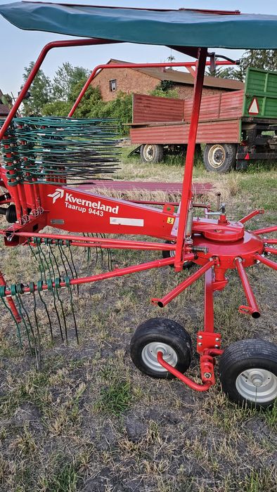 Zgrabiarka Kverneland 9443