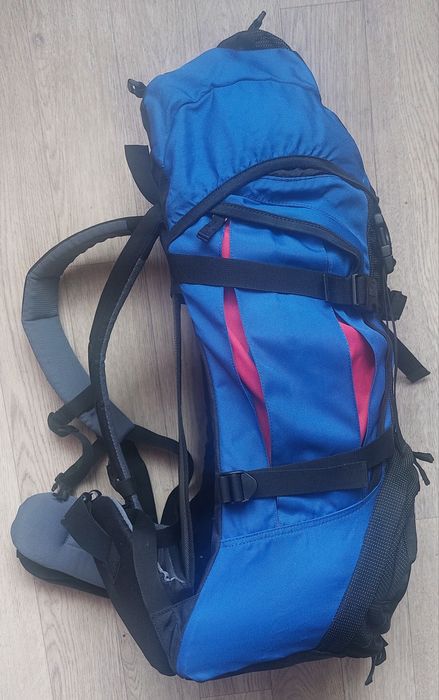 Рюкзак б/у LARCA Air Tour 45 от Deuter, с дождевиком (Germany)