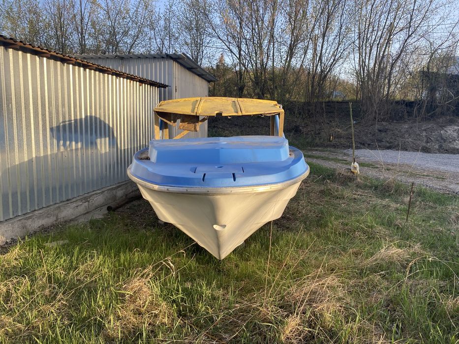 Катер КРИМ 4 водомет