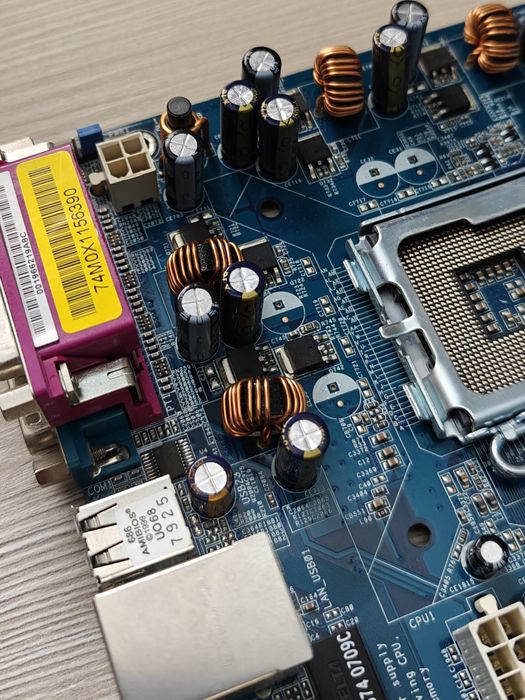 Płyta RETRO AGP / PCIe / DDR / DDR2 ASRock 4CoreDual-VSTA / 775 / TNT2