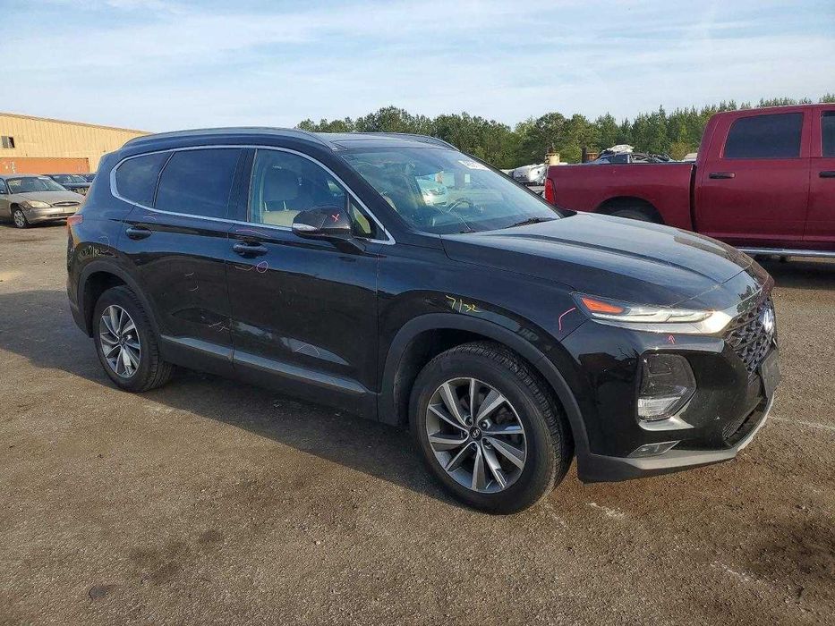 Hyundai Santa Fe SE 2019