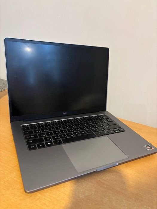 Laptor redmi xma2006bj
