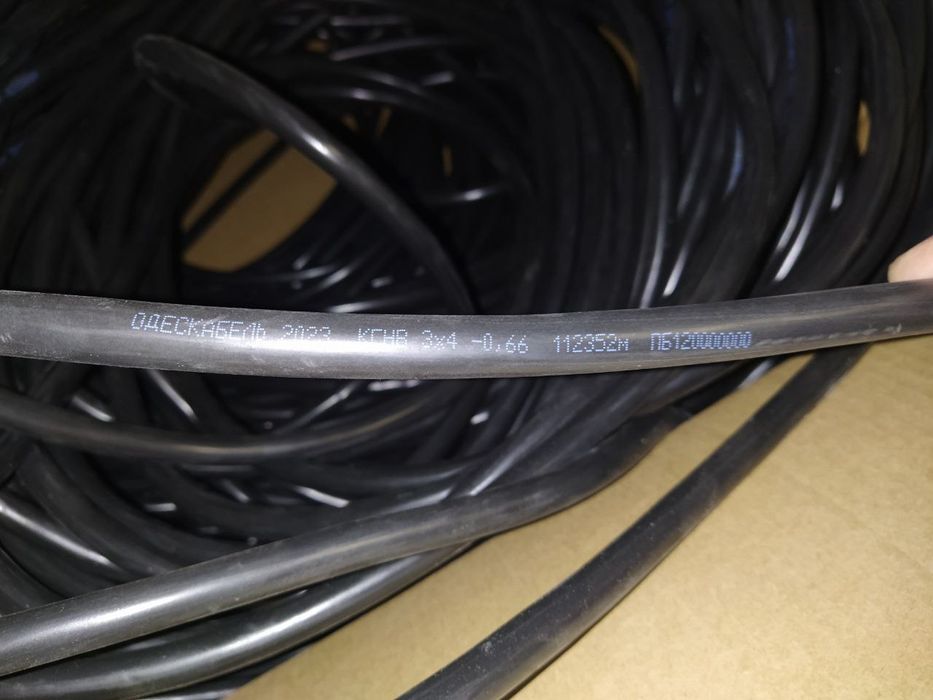 Провід багатожильний ПВ3 16,25,35. Кабель КГНВ 3х4.