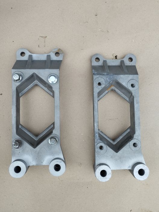 Продам корпуси подушки двигуна до автомобіля Renault Premium