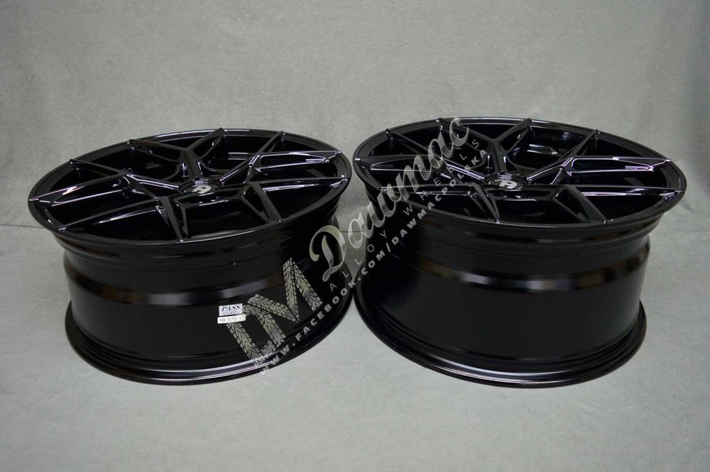 Felgi Seventy9 SCF-B 19" 8,5J ET35 5x112 Black Glossy