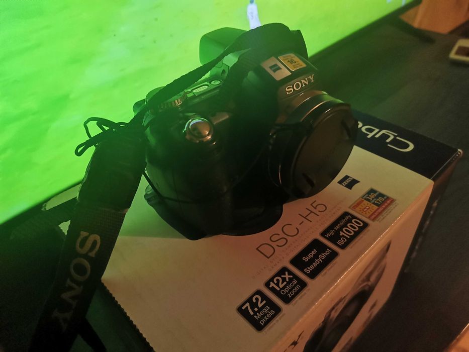 Фотоапарат цифровий Sony Cyber-shot DSC-H5