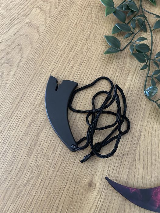 CSGO Karambit Purple Smoke