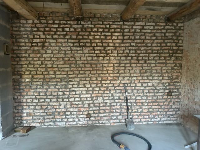 Piaskowanie cegły, sodowanie, czyszczenie cegły, kamienia.