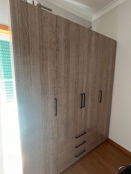 ROUPEIRO TECKNO (4 portas + 3 gavetas)