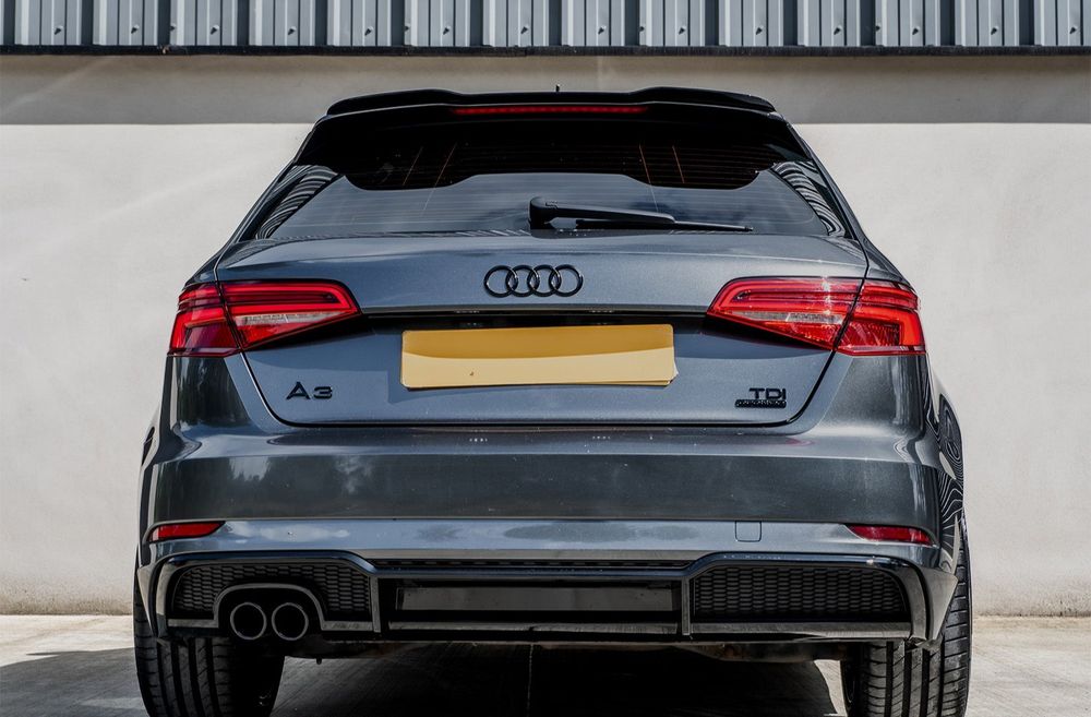 Audi A3 8V Lotka Spoiler Dokładka Sline/S3 Czarny Połysk