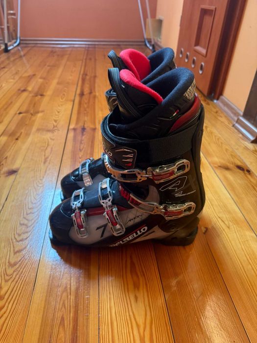 Sprzedam sprzęt narciarski