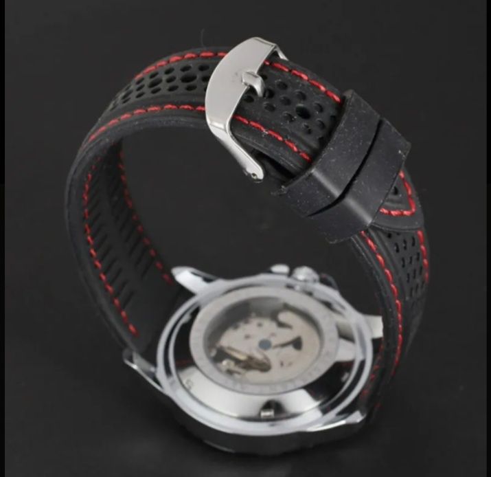 Срочно  фирменные часы