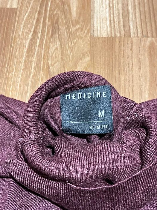 Sweter męski z golfem gładki kolor bordowy Medicine