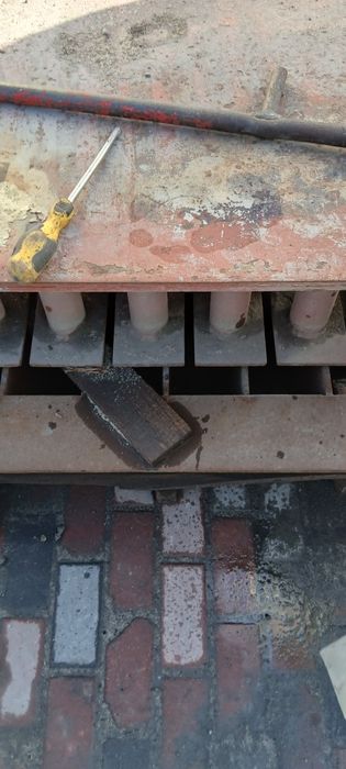 Wibroprasa pustaczarka