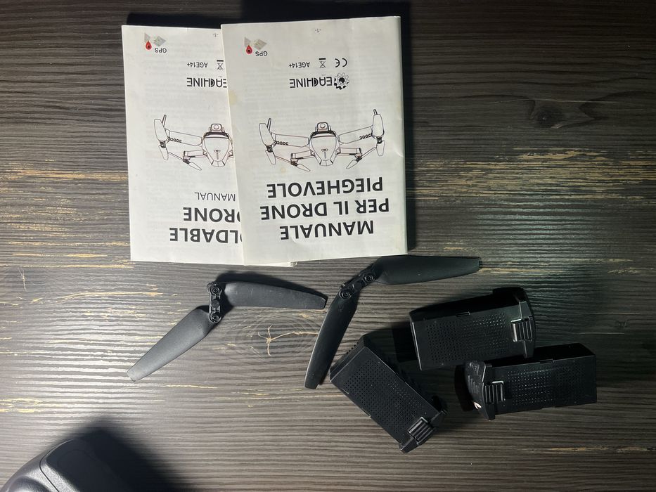 Дрон / квадрокоптер (Eachine E520s)