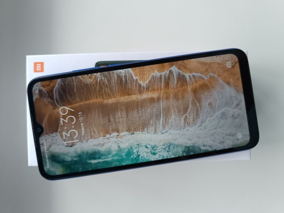 Телефон Xiaomi 9A