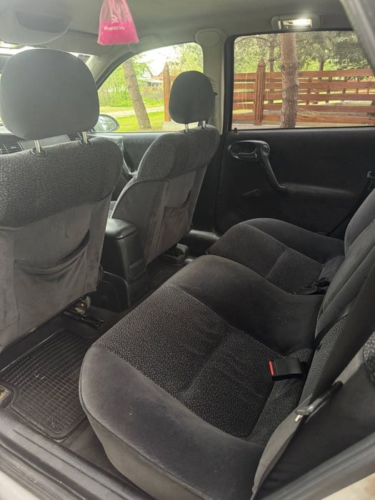 Opel vectra b 2000 року 1.8 бензин