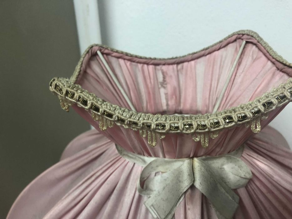 Candeeiro antigo em marfinite