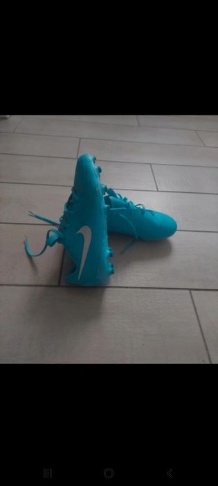 Chuteiras Nike Phantom - tam 36.5
