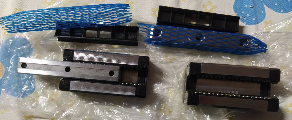 Patins e guias Rexroth