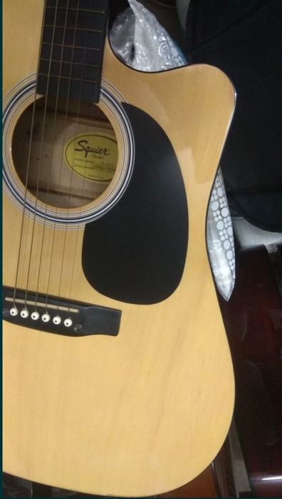 FENDER ELETRICO squier violão  com FISHMAN®