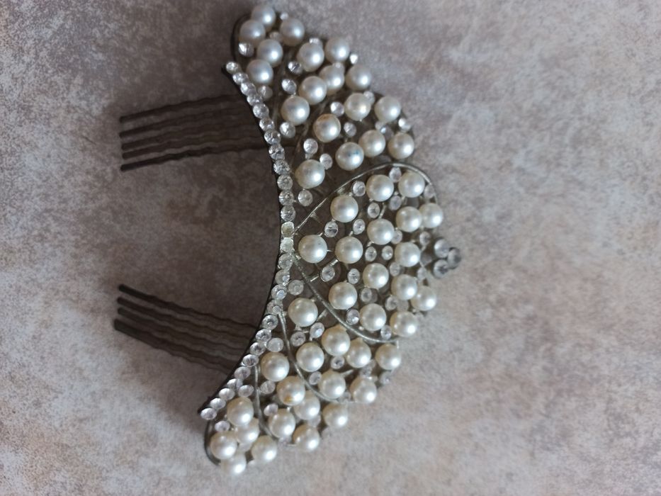 Діадема, новенька