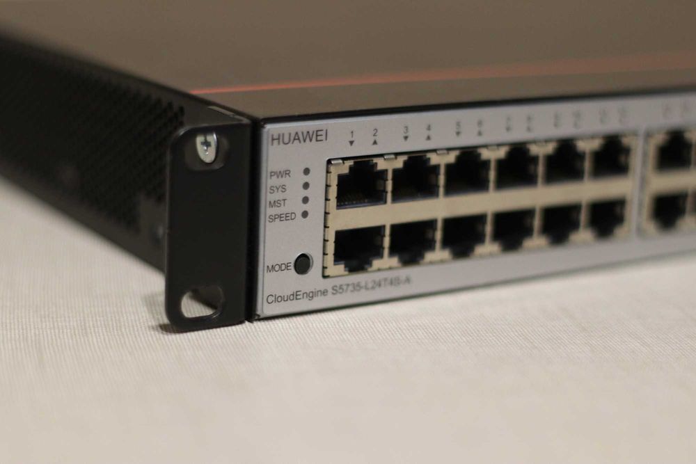 Switch Huawei S5735-L24T4S-A