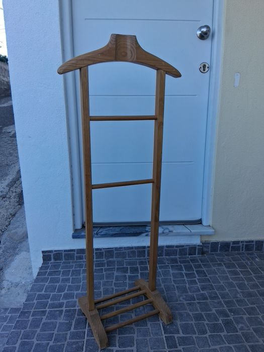Criado Mudo / Cabide de Pé Alto - VINTAGE