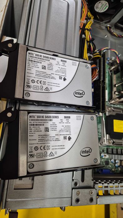 Serwer Supermicro R2 dual E5 SC826, 128 GB RAM ECC DDR4 LRDIMM 2400MHz