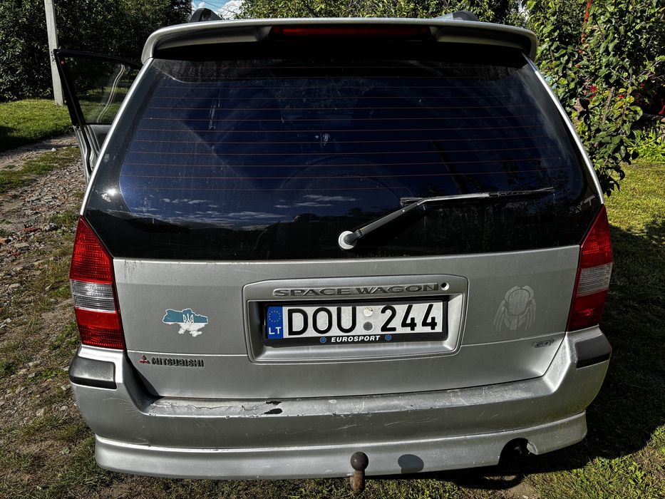 Mitsubishi Space Wagon