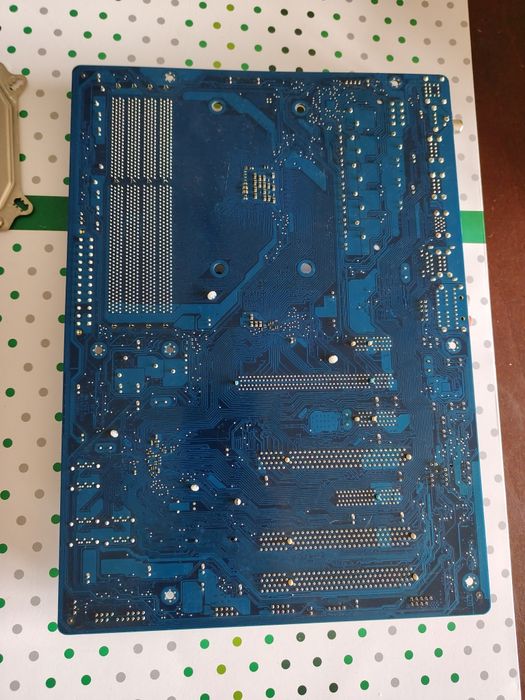 Płyta Główna Gigabyte Ga870a procesor  Phenom  II Ram DDR3 8gb