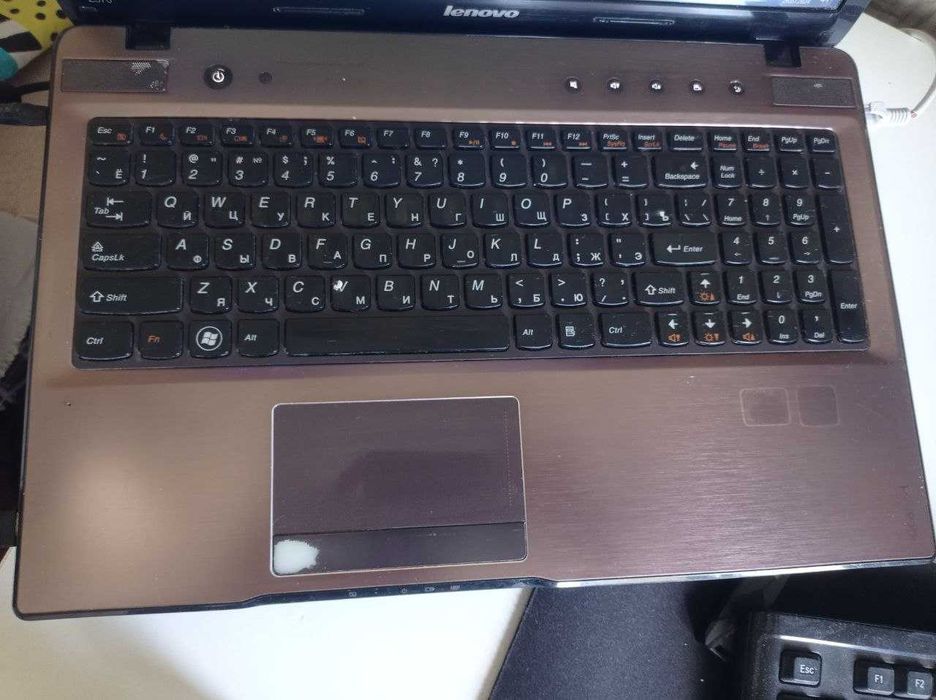 Ноутбук Lenovo Z570