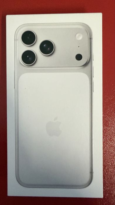 Iphone 17 pro Max 256GB Silver Novo.