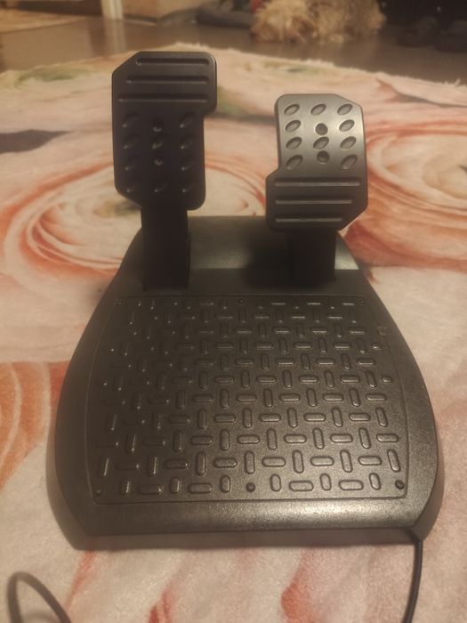 Dzień dobry sprzedam kierownicę thrustmaster t80