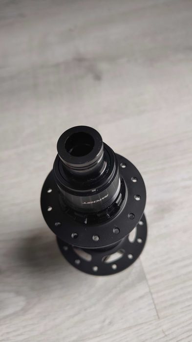 Nowa piasta boost DT SWISS 350 148x12, 28h, IS, 36t SL + 18T, XD + MS